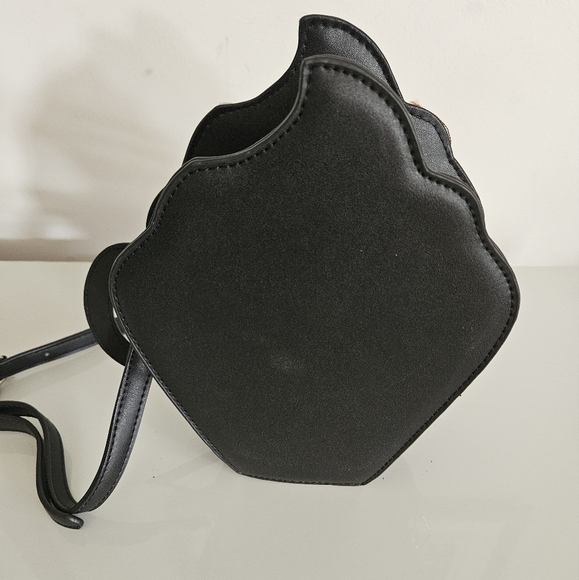 Whip Cream Cafe Cup Shaped Novel Crossbody Bag NWOT - Picture 7 of 10